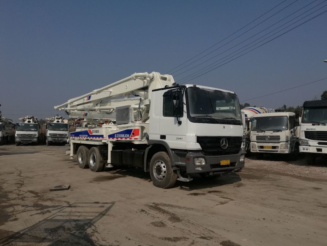 트럭 콘크리트 펌프 값이 싼 줌리언 37m 벤츠는 콘크리트 펌프 트럭을 사용했습니다