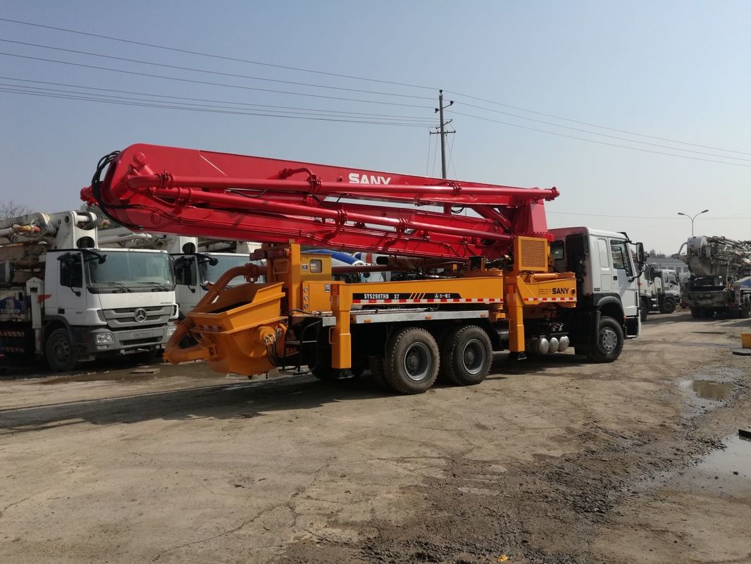 사용된 새니 37m 호워 트럭은 콘크리트 펌프 사용된 큰 콘크리트 펌프 트럭을 탑재했습니다