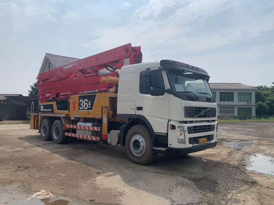디젤은 콘크리트 펌프 트럭 아주 튼튼한 건설 기계 10390*2490*3938mm을 사용했습니다