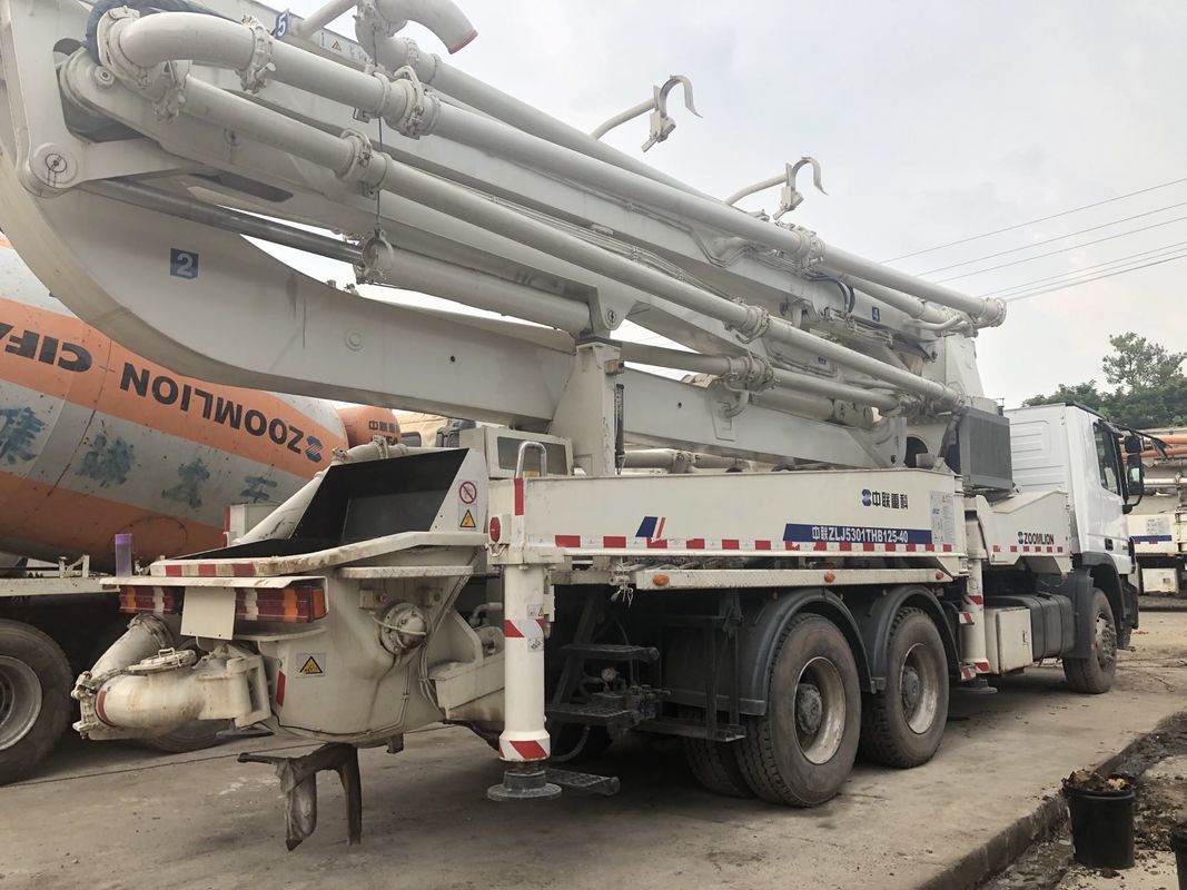높은 작용 줌리언 40M 트럭은 사용된 콘크리트 펌프를 탑재했습니다