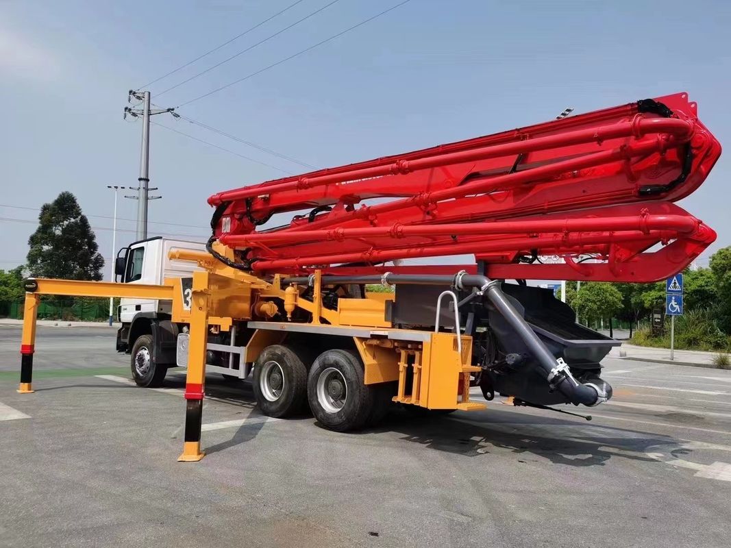 4개의 붐 섹션과 140m3/H 50m 붐 콘크리트 트럭 과중한 업무