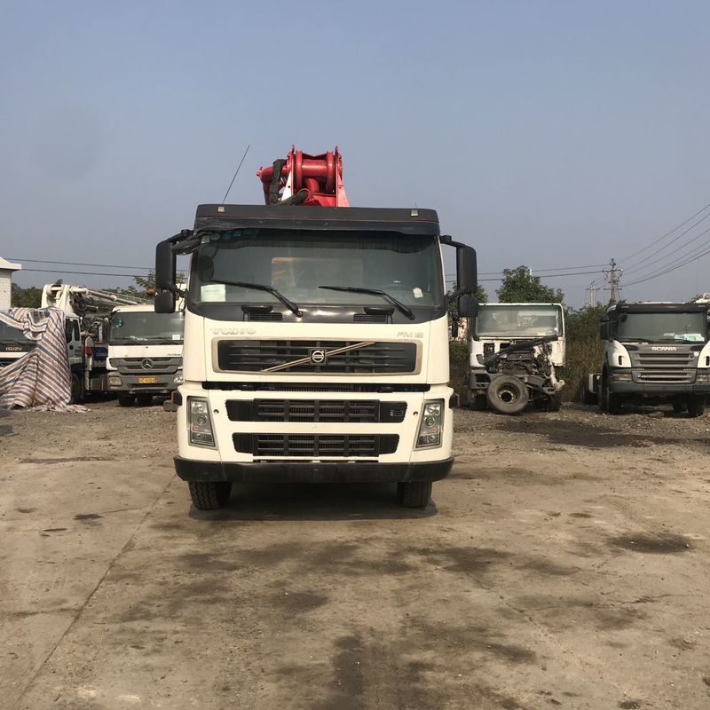 좋은 조건 푸츠마이스터 42m 볼보는 콘크리트 펌프 트럭을 사용했습니다