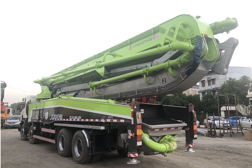 DC1206 줌리언 스코네는 콘크리트 펌프 트럭 56m 120 M3/H를 사용했습니다