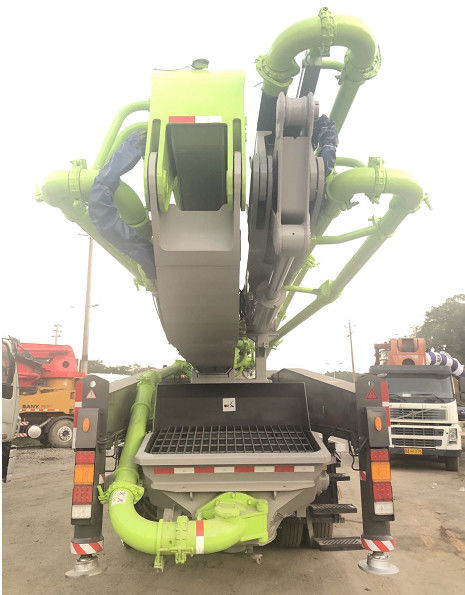 DC1206 줌리언 스코네는 콘크리트 펌프 트럭 56m 120 M3/H를 사용했습니다