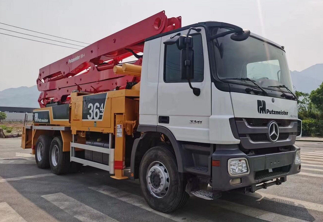 트럭은 콘크리트 펌프 트럭 콘크리트 펌프 사용 콘크리트 펌프 트럭을 탑재했습니다