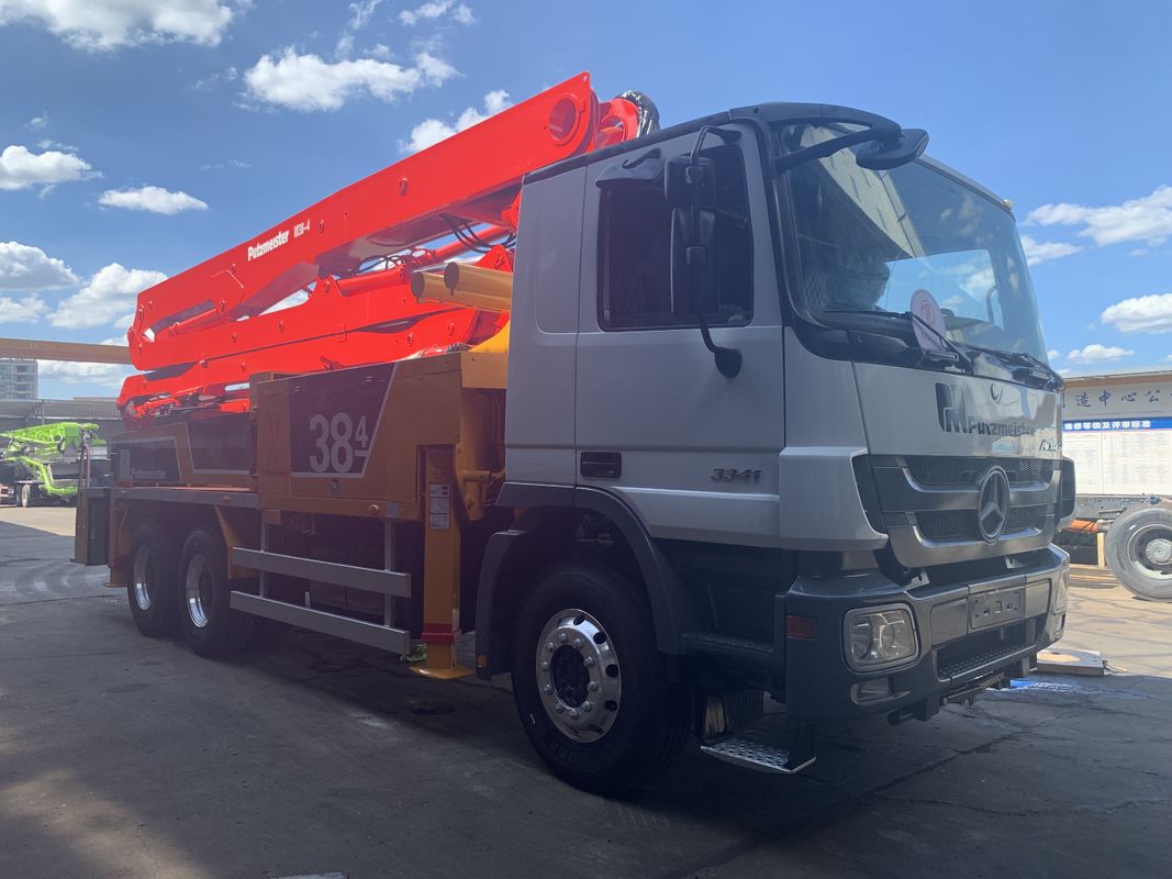 붐 베톤 펌프 기계를 위치시키는 푸츠마이스터 38m 벤츠 콘크리트 기계 콘크리트는 콘크리트 펌프 트럭을 사용했습니다