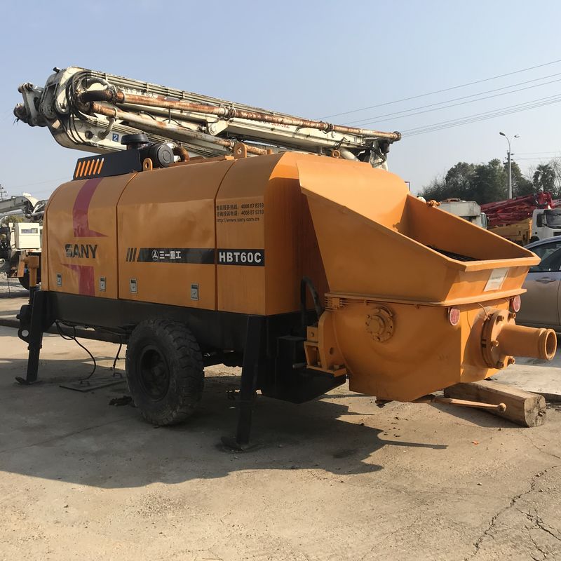 HBT60 200M 사용된 구체 트레일러 펌프, Sany 붐 펌프는 주황색 색깔을 갱신합니다
