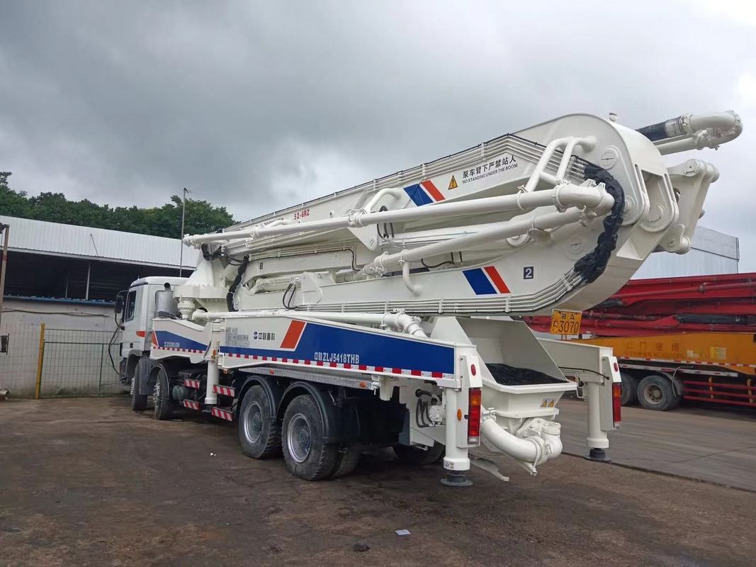 300KW는 디젤 엔진을 가진 Beton 펌프에 의하여 사용된 구체 펌프 트럭 50m 큰 크기를 갱신합니다