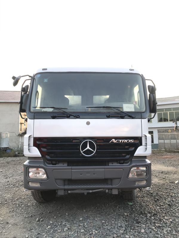 Zoomlion 46m 두 번째 손수레, 4개의 차축 트럭 백색 색깔 원격 제어