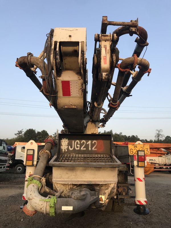 Zoomlion 46m 두 번째 손수레, 4개의 차축 트럭 백색 색깔 원격 제어