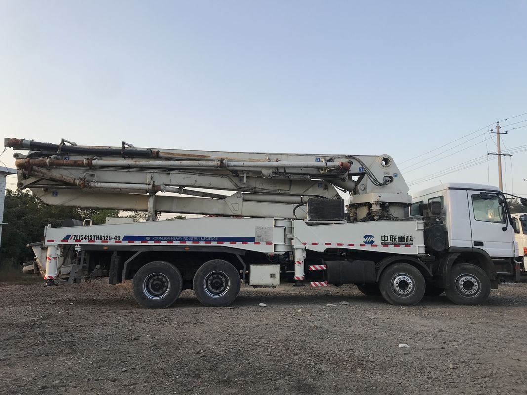 Zoomlion 46m 두 번째 손수레, 4개의 차축 트럭 백색 색깔 원격 제어