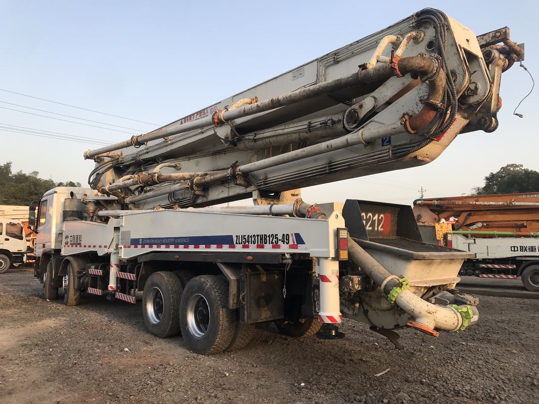 Zoomlion 46m 두 번째 손수레, 4개의 차축 트럭 백색 색깔 원격 제어