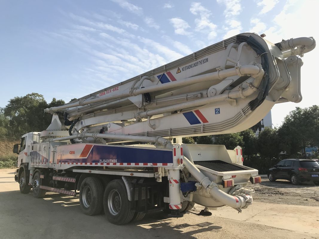 50m 붐은 구체적인 기계, 재생산된 트럭 지 통제를 사용했습니다