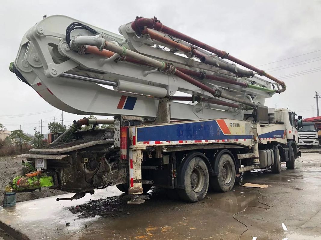 56m 309KW는 구체적인 펌프 트럭 높은 안전 구조 년 2010년 180m3/h를 사용했습니다