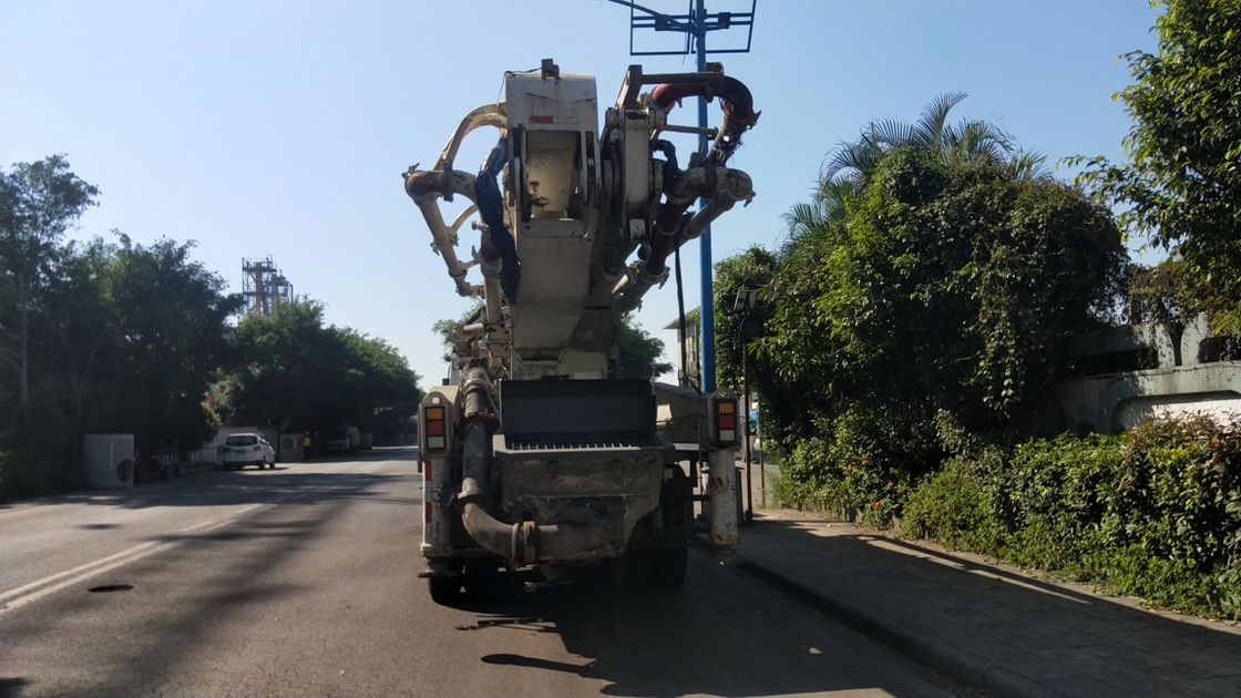 300KW Zoomlion 구체적인 붐 트럭, 잘 유지되는 붐 펌프 트럭