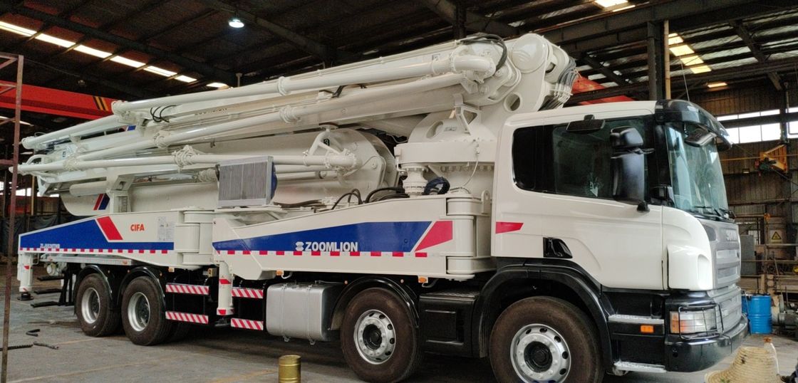 180m3/H 56m Zoomlion 트럭, 디젤 엔진을 가진 긴 붐 구체 펌프