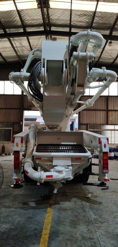 180m3/H 56m Zoomlion 트럭, 디젤 엔진을 가진 긴 붐 구체 펌프