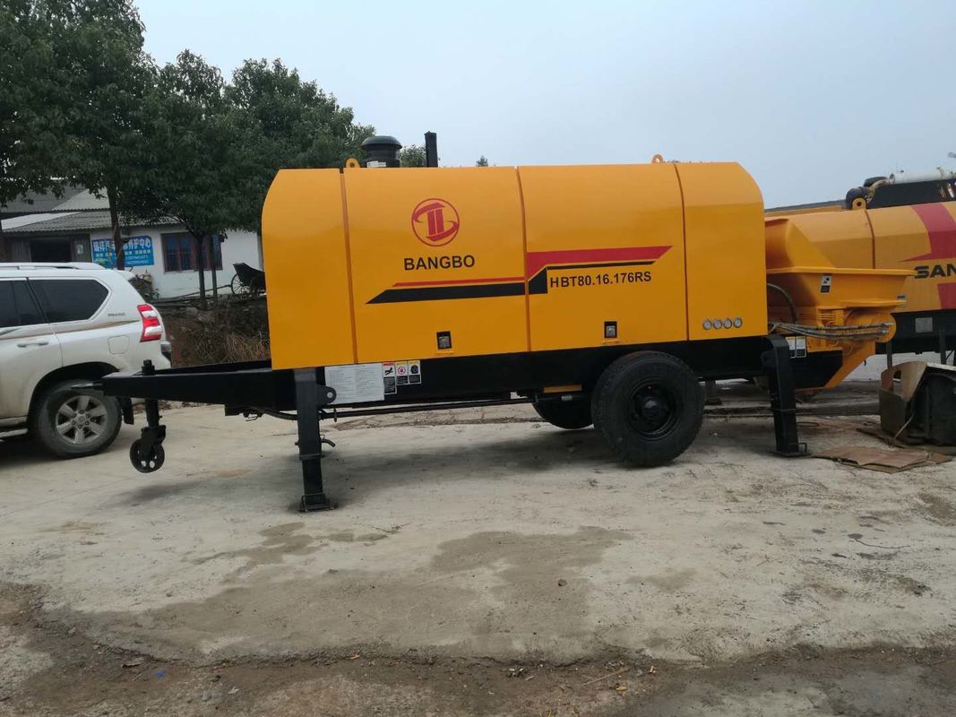 176KW 130 미터 새로운 구체 펌프, 구체 쏟아지는 펌프 주황색