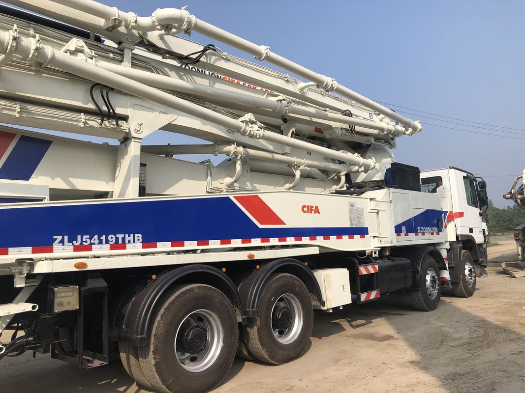 300KW 52m 트럭에 의하여 거치되는 구체 펌프 유압 장치 2012년