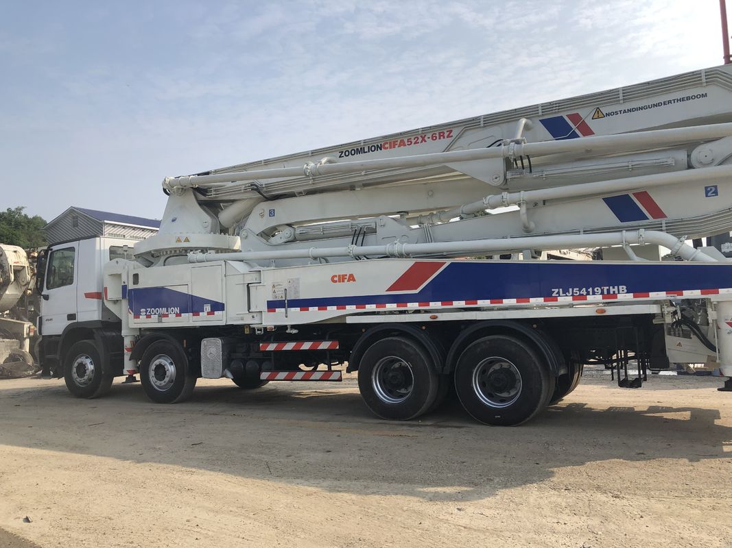 300KW 52m 트럭에 의하여 거치되는 구체 펌프 유압 장치 2012년