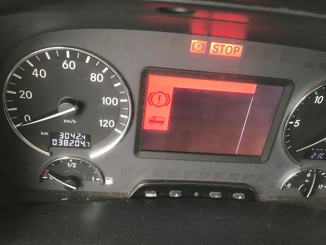 150M3/H 52m 콘크리트 붐 트럭 중고 흰색 300KW 재생산