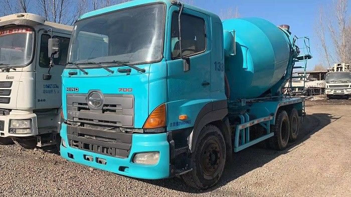 Hino 700 포좌 10cbm 구체 섞는 트럭, 시멘트 믹서 트럭 초침