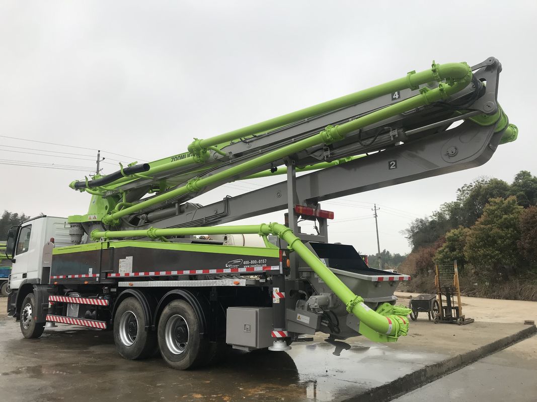 Zoomlion 시멘트 기중기 트럭, 고강도 구체적인 양수차 38 미터