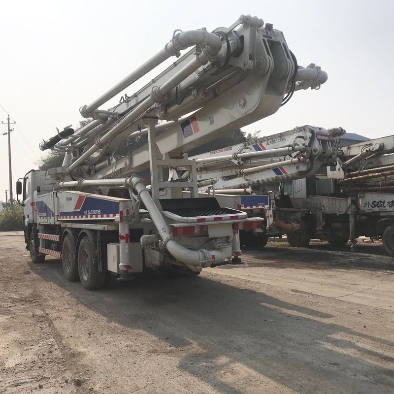 300KW 38m 펌프 사용된 시멘트 트럭, 이동을 위한 사용된 구체적인 기계 Actros 3341