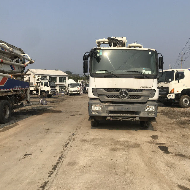 300KW 38m 펌프 사용된 시멘트 트럭, 이동을 위한 사용된 구체적인 기계 Actros 3341