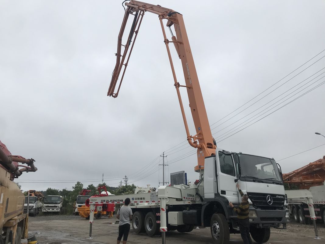 펌프 Zoomlion 긴 팔 높은 안전 120m3/H를 가진 290KW 37m 구체 트럭