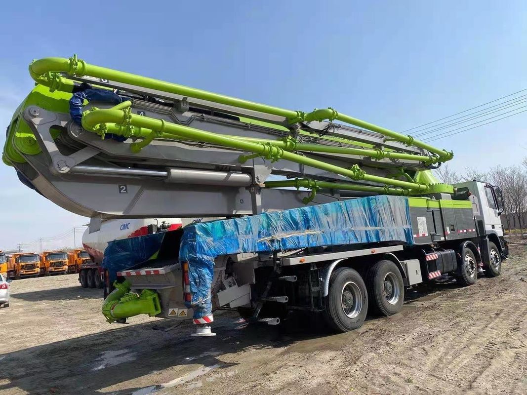 180CBM 52 미터 구체 펌프 Mercedes BENZ 트럭 탑재 중장비