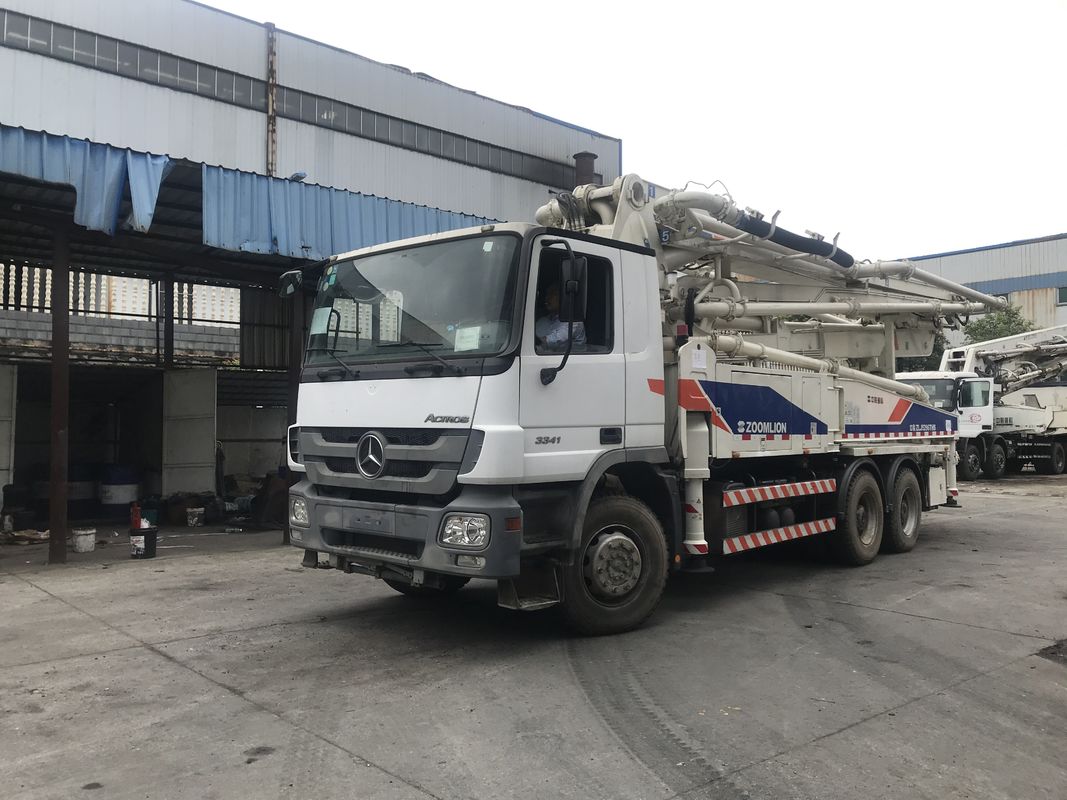 120M3/H 300KW는 시멘트 트럭, 전송을 위한 시멘트 펌프 트럭을 사용했습니다