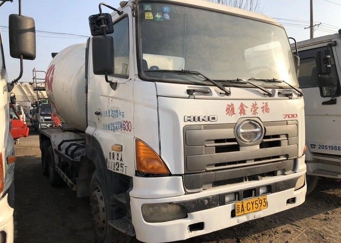 높은 안정성 9M3는 4개의 바퀴 드라이브를 가진 구체 믹서 트럭 259KW를 사용했습니다