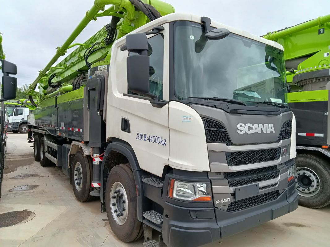 180CBM/H 새로운 콘크리트 펌프 트럭