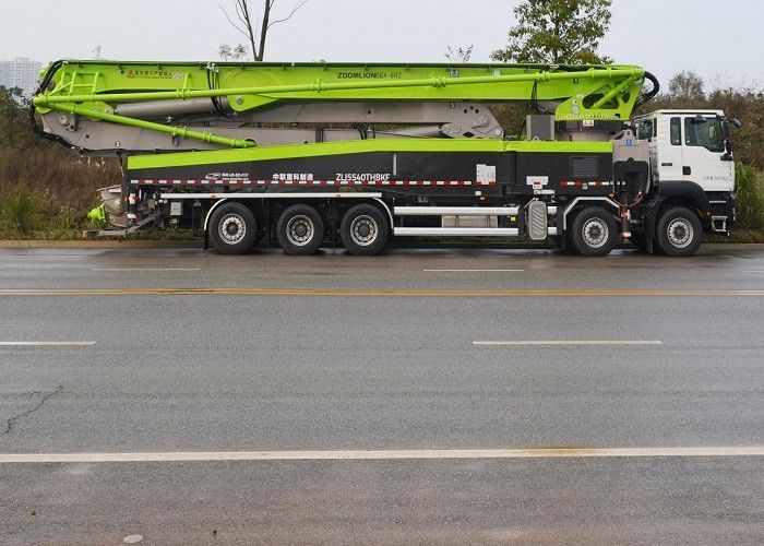 180CBM/H 66m 새로운 구체적인 펌프 트럭, 이중 유압 기름 탱크를 가진 5개의 차축 트럭