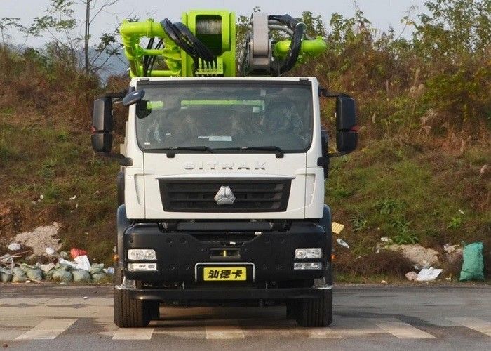 180CBM/H 66m 새로운 구체적인 펌프 트럭, 이중 유압 기름 탱크를 가진 5개의 차축 트럭