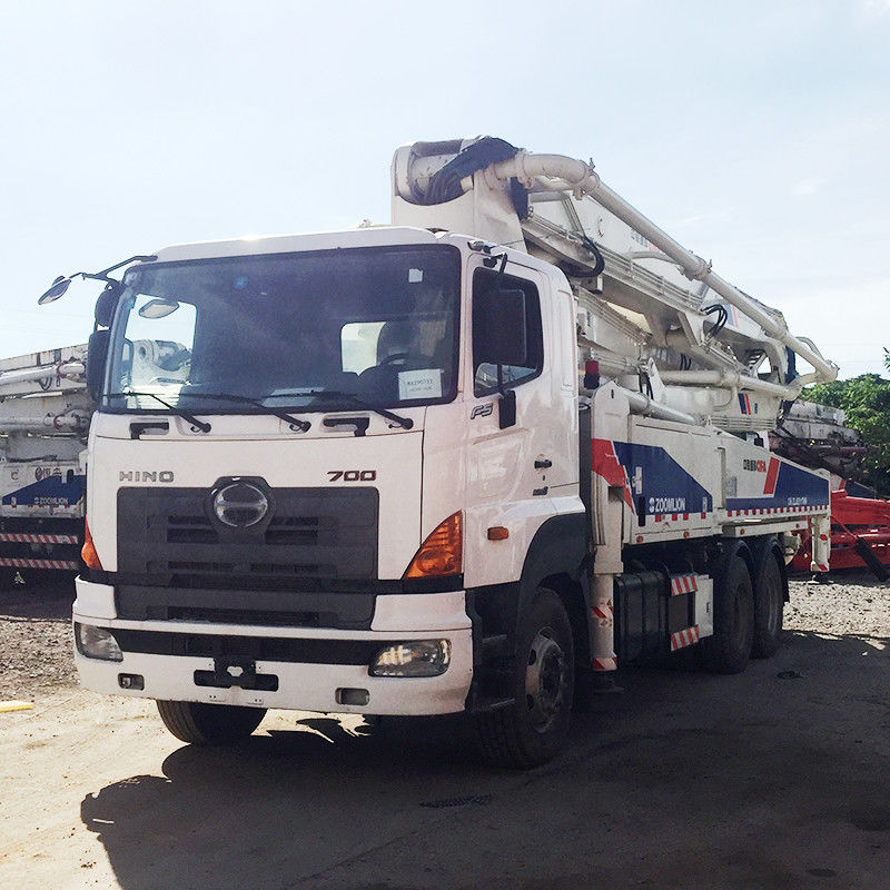 HINO 700 47m 구체적인 붐 펌프 트럭은 건축을 위해 382KW를 거치했습니다