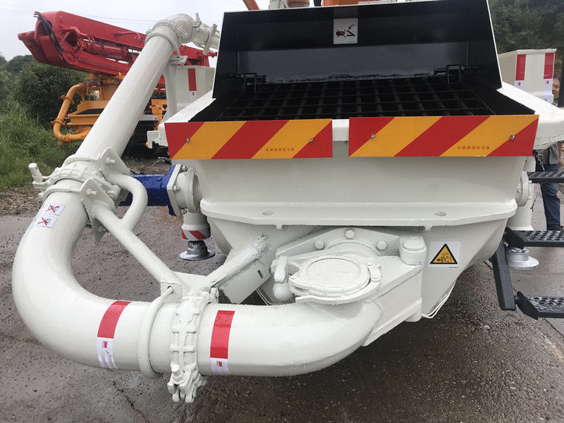 스윙 레그 Zoomlion 중고 콘크리트 펌프 트럭 37 미터