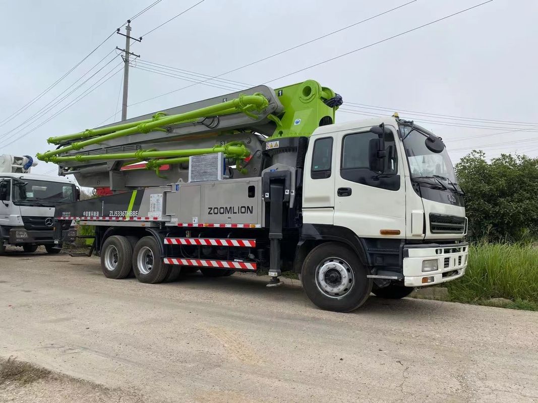 ZOOMLION 리뉴얼 Beton 펌프 트럭 중고 ISUZU 3 액슬 47 미터