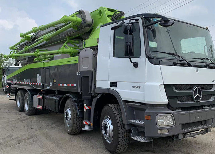 Zoomlion Beton Actros를 위한 재생산된 사용된 구체 펌프 트럭 52m 180M3/H
