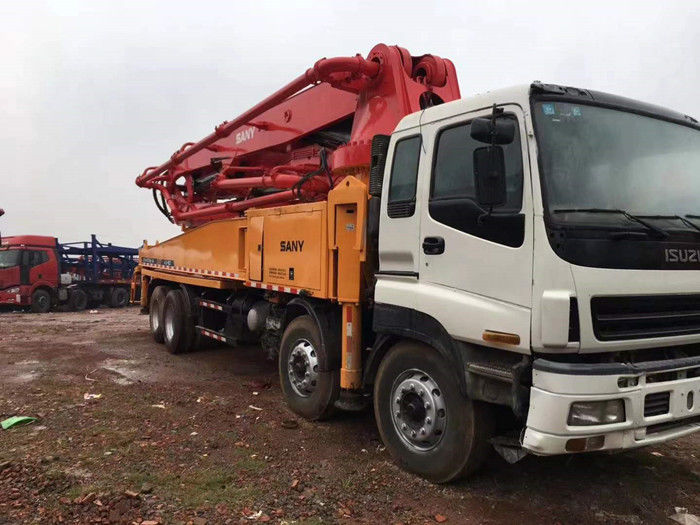 2011년 중고 트럭 46미터 Isuzu, Sany 브랜드 빨간색과 흰색 펌프