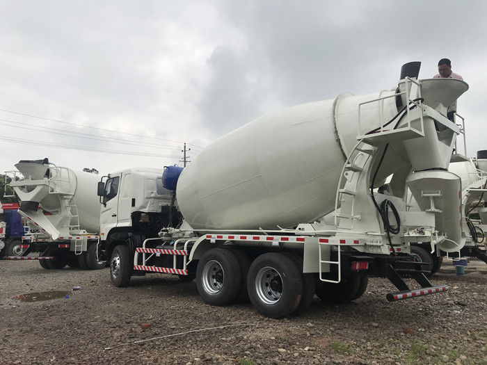 중고 Hino 700 중고 콘크리트 믹서 트럭 10m3