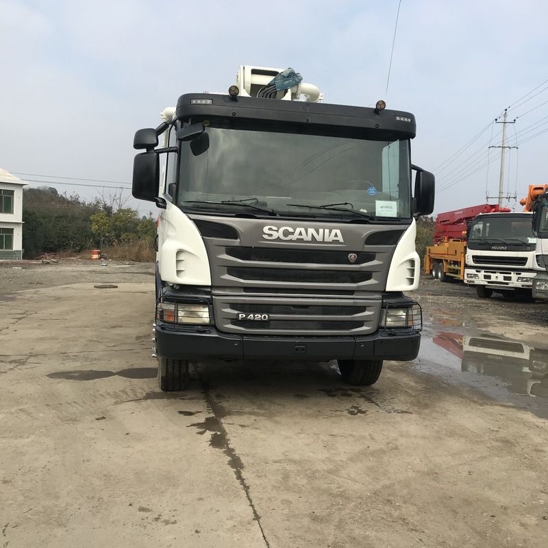 X 다리 Zoomlion Scania 트럭 탑재 콘크리트 펌프 트럭 50m 170m3/H 300kw