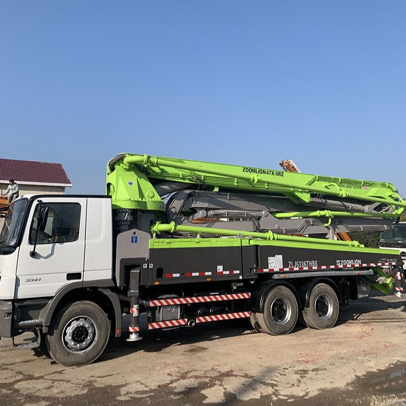 5RZ 시멘트 펌프 벤츠는 구체적인 펌프 트럭 47M 110m3/H를 사용했습니다