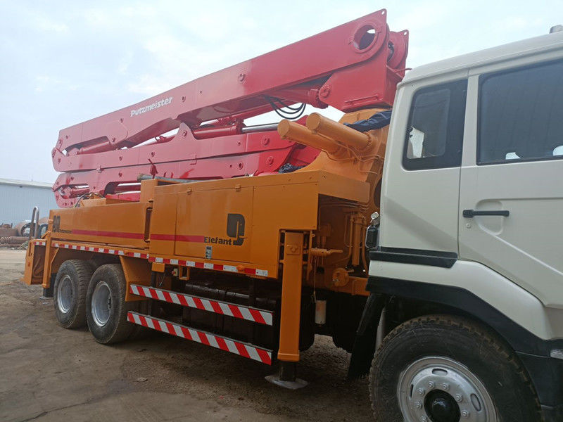 3 Alex Putzmeister UD 트럭 탑재 콘크리트 펌프 트럭 36m 230kw