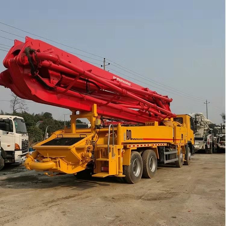 Putzmeister 42m 벤츠 초침 구체 펌프 트럭 140m3/H 290kw