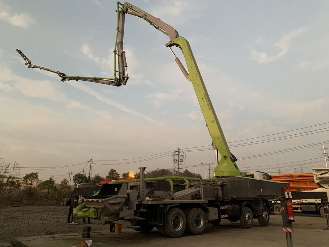 Zoomlion 60 미터 ACTROS 4141 운송용 콘크리트 펌프 트럭 사용