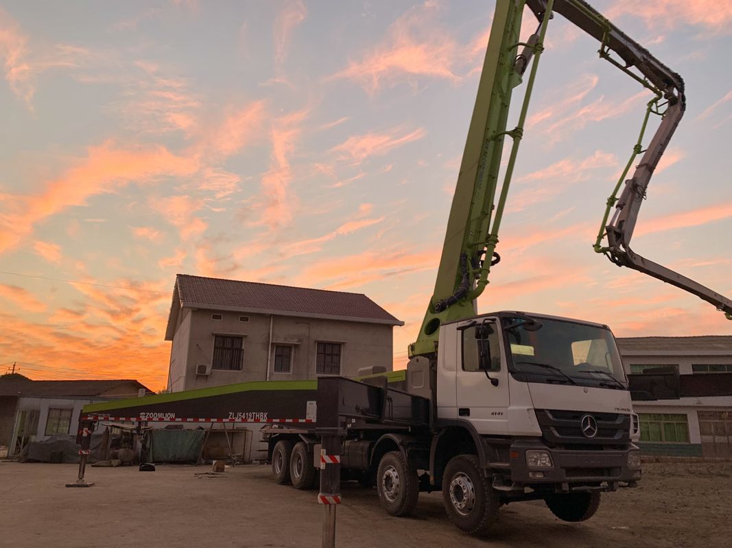 Zoomlion 60 미터 ACTROS 4141 운송용 콘크리트 펌프 트럭 사용