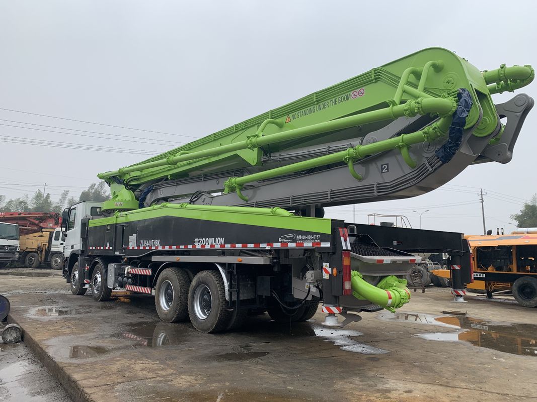 6개의 붐 섹션과 사용된 줌리언 180m3/H 콘크리트 펌프 트럭
