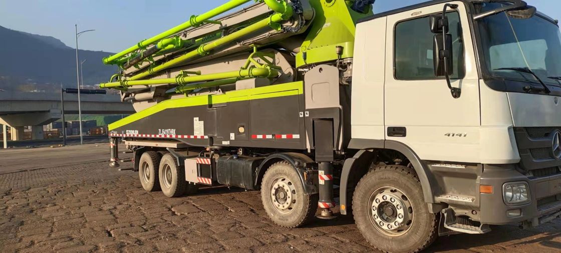 줌리언 180m3/H 60m 붐 9Mpa 콘크리트 펌프 트럭